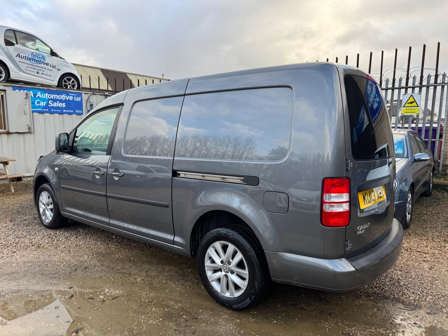 Used Volkswagen Caddy Maxi 2013 for sale - 76742369: Photo 6