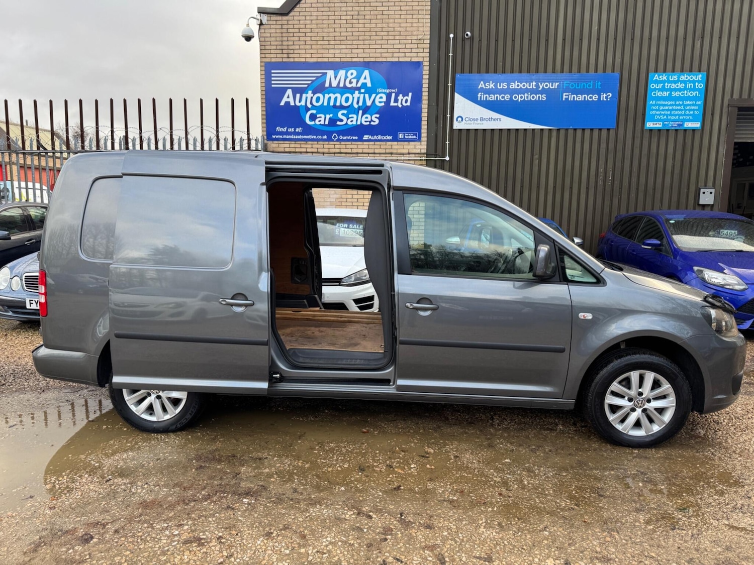 Used Volkswagen Caddy Maxi 2013 for sale - 76742369: Photo 8