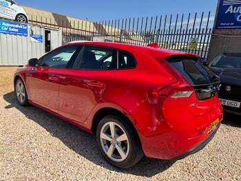 Used Volvo V40 2014 for sale - 78695234: Photo