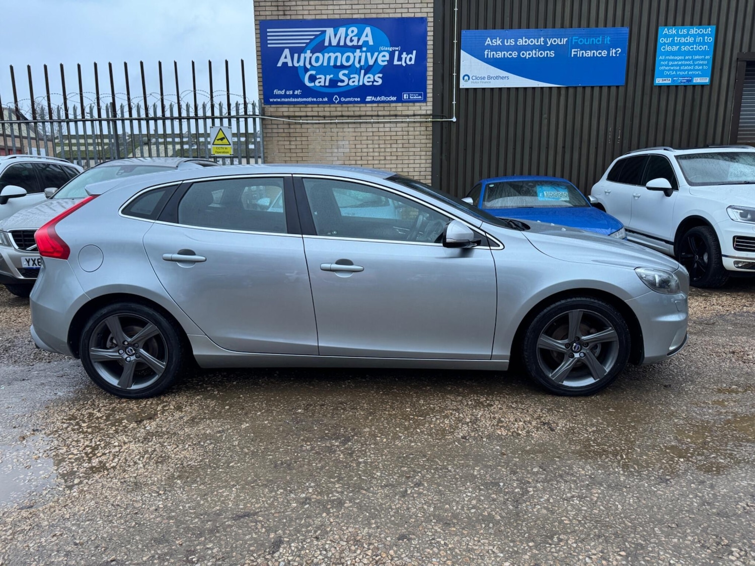 Used Volvo V40 2015 for sale - 77425822: Photo 5