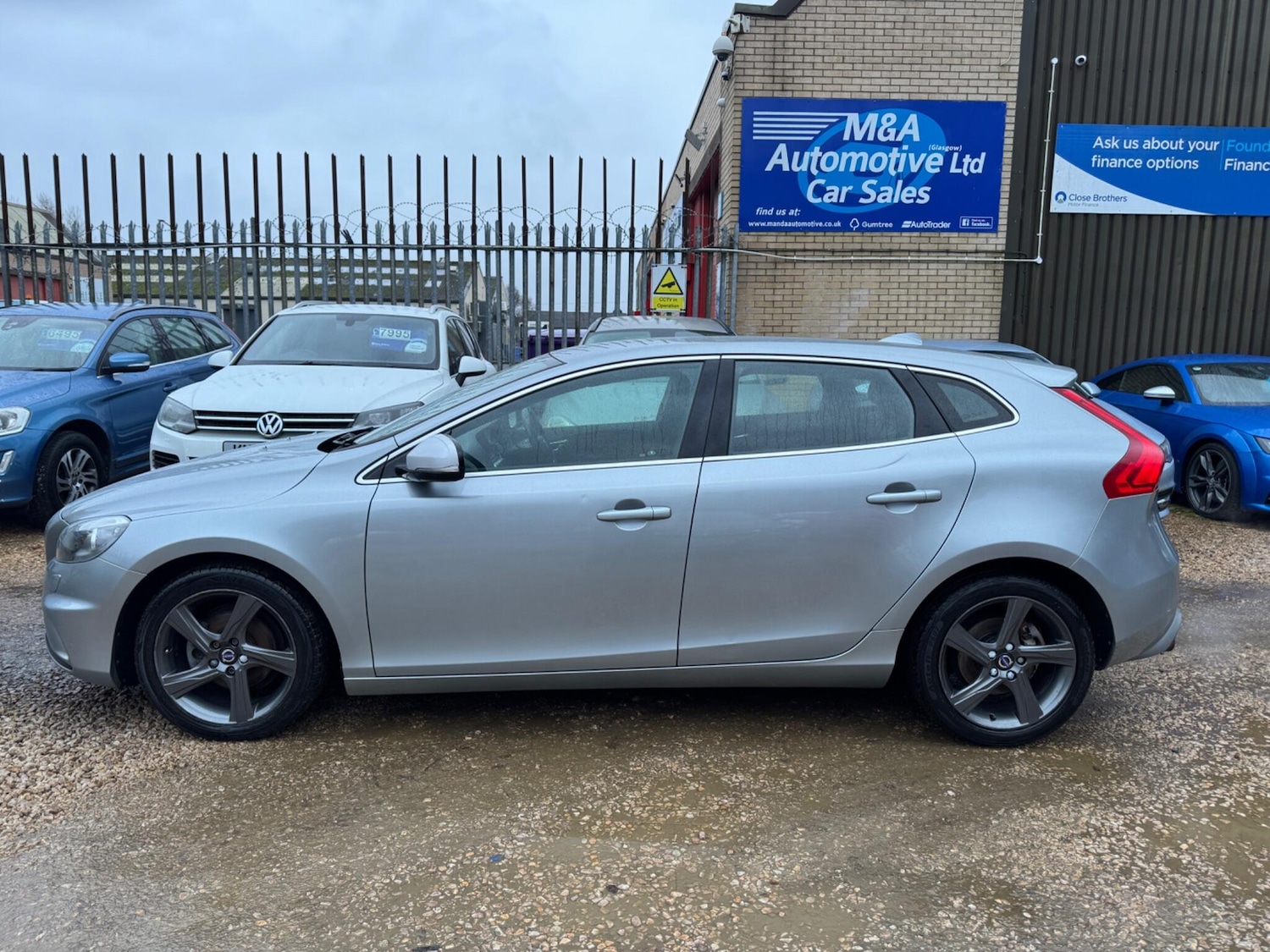 Used Volvo V40 2015 for sale - 77425822: Photo 6