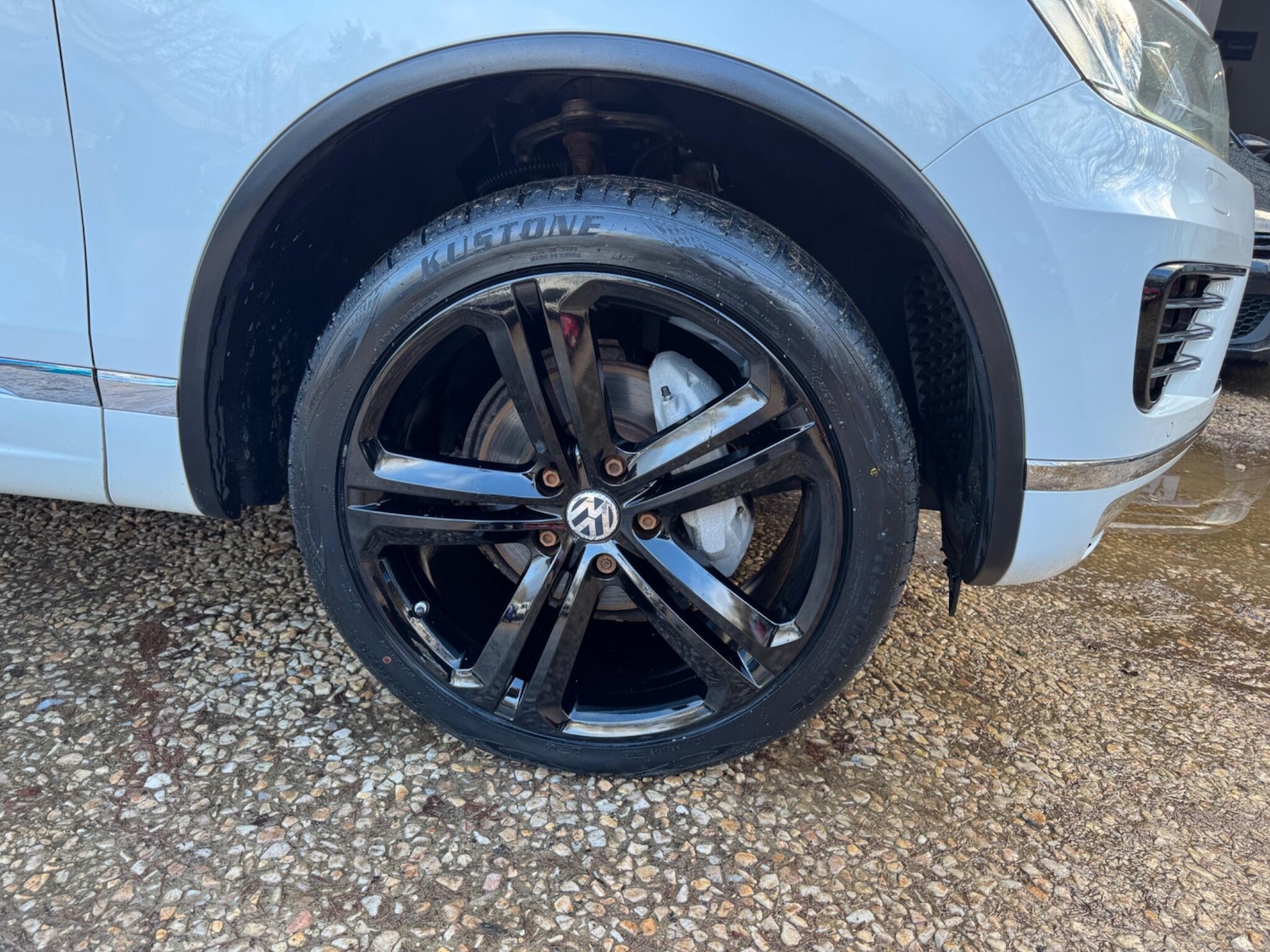 Used Volkswagen Touareg for sale - 77016171: Photo 11