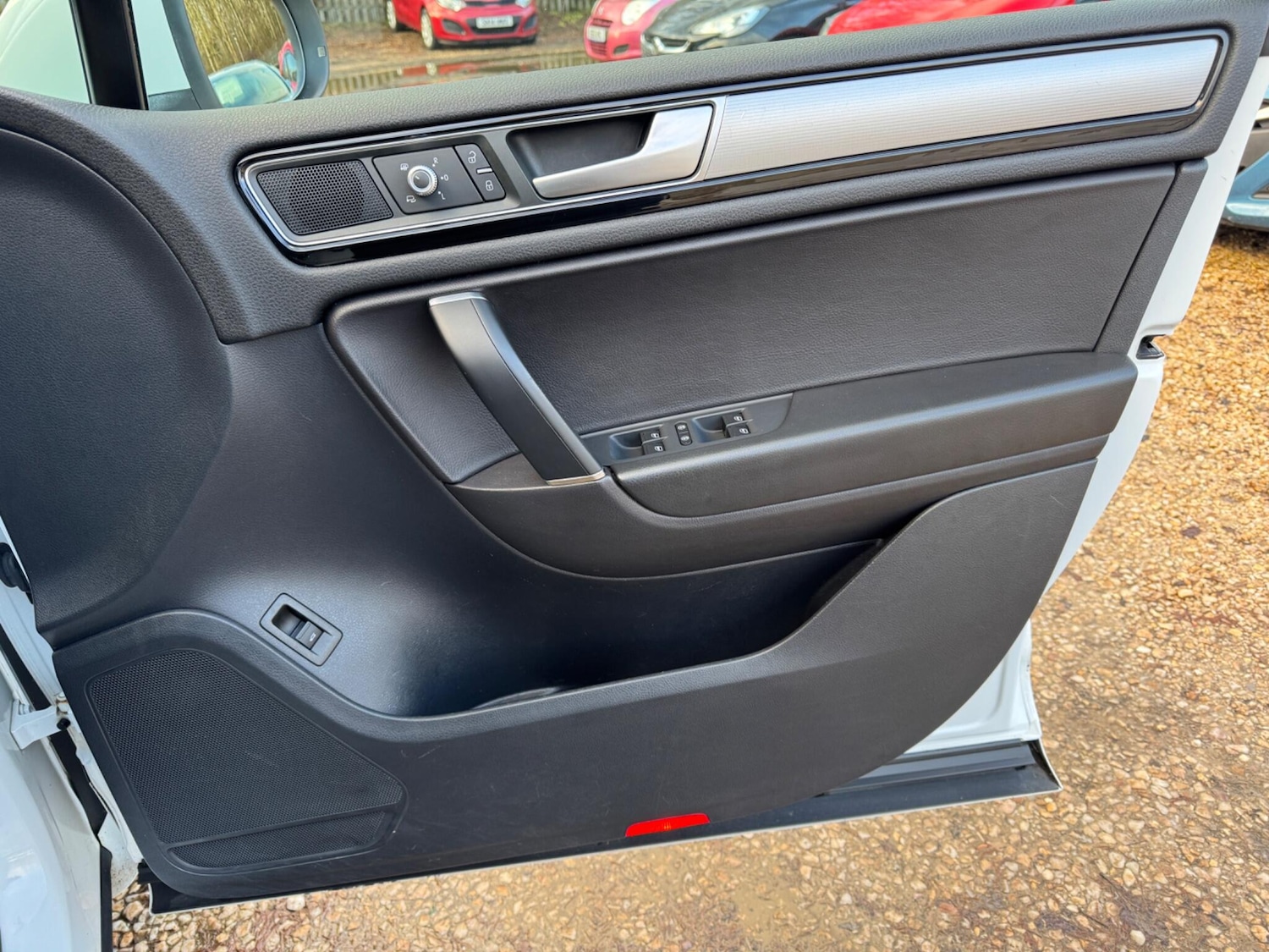 Used Volkswagen Touareg for sale - 77016171: Photo 19