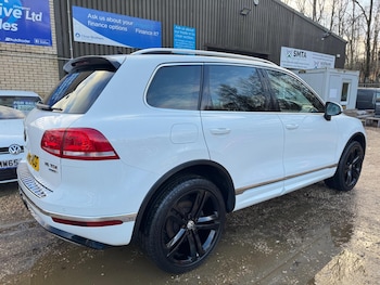 Used Volkswagen Touareg 2016 for sale - 77016171: Photo
