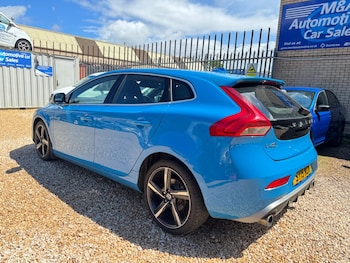 Used Volvo V40 2015 for sale - 78878041: Photo