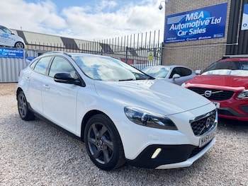 Used Volvo V40 2014 for sale - 79303372: Photo