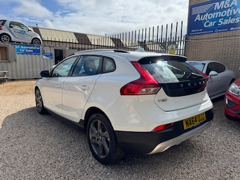 Used Volvo V40 2014 for sale - 79303372: Photo