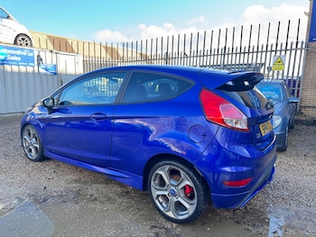 Used Ford Fiesta 2014 for sale - 76562403: Photo