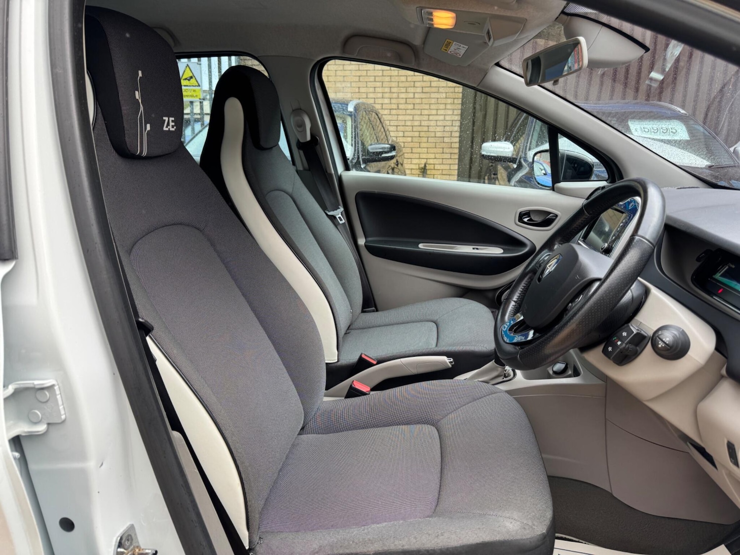 Used Renault Zoe for sale - 78046993: Photo 10