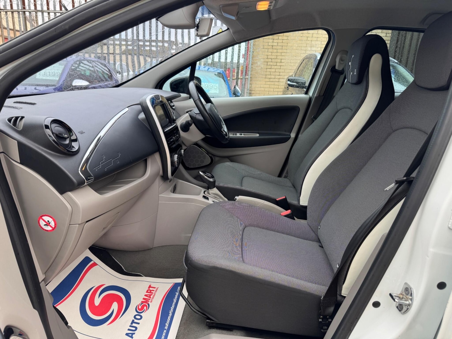 Used Renault Zoe for sale - 78046993: Photo 12