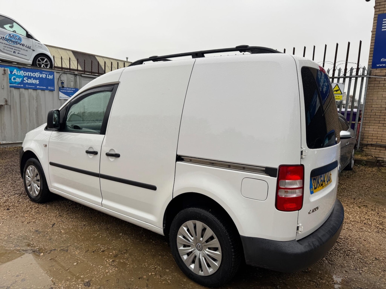Used Volkswagen Caddy 2014 for sale - 76371593: Photo 2