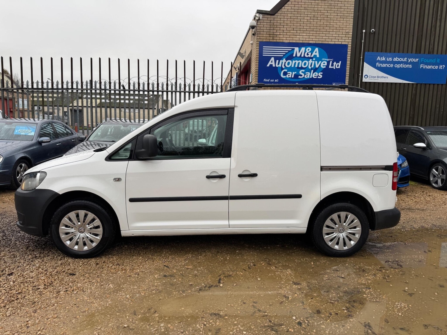 Used Volkswagen Caddy 2014 for sale - 76371593: Photo 3