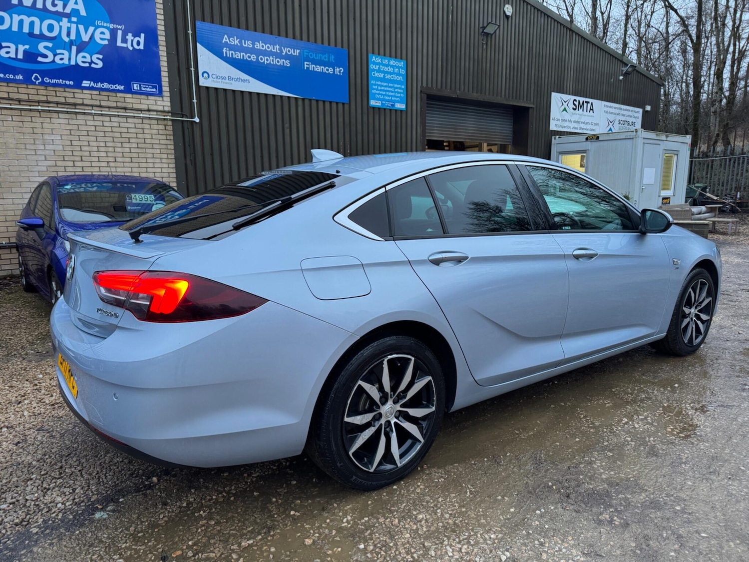 Used Vauxhall Insignia 2017 for sale - 77215575: Photo 3