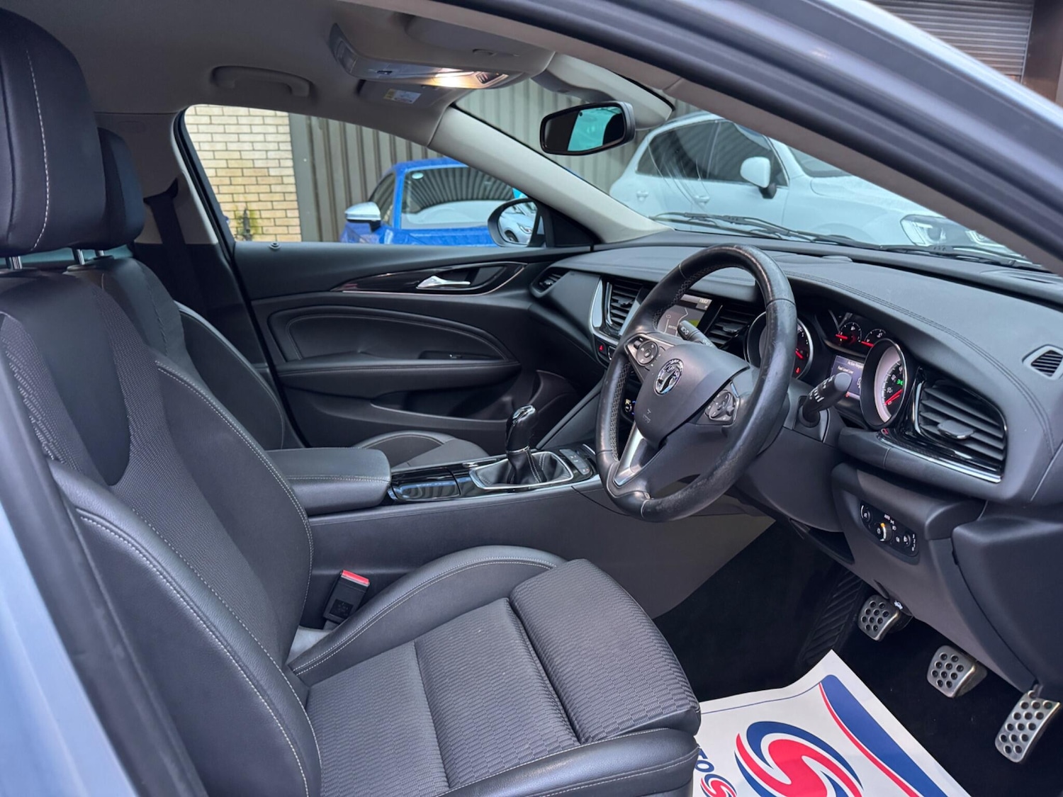 Used Vauxhall Insignia 2017 for sale - 77215575: Photo 9