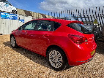 Used Vauxhall Astra 2013 for sale - 78276316: Photo