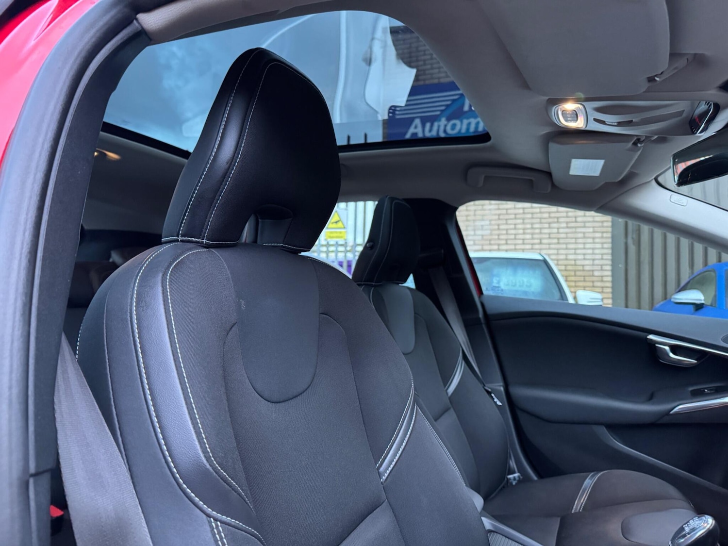 Used Volvo V40 2013 for sale - 77387501: Photo 11