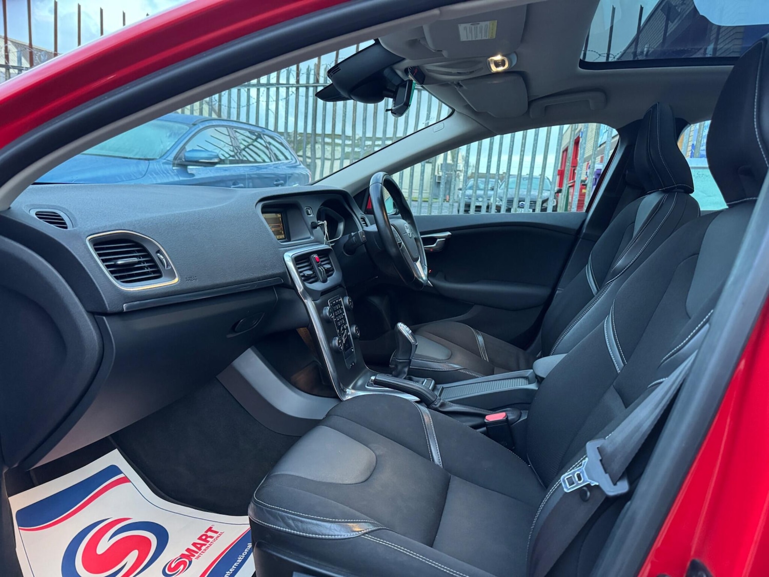 Used Volvo V40 2013 for sale - 77387501: Photo 17