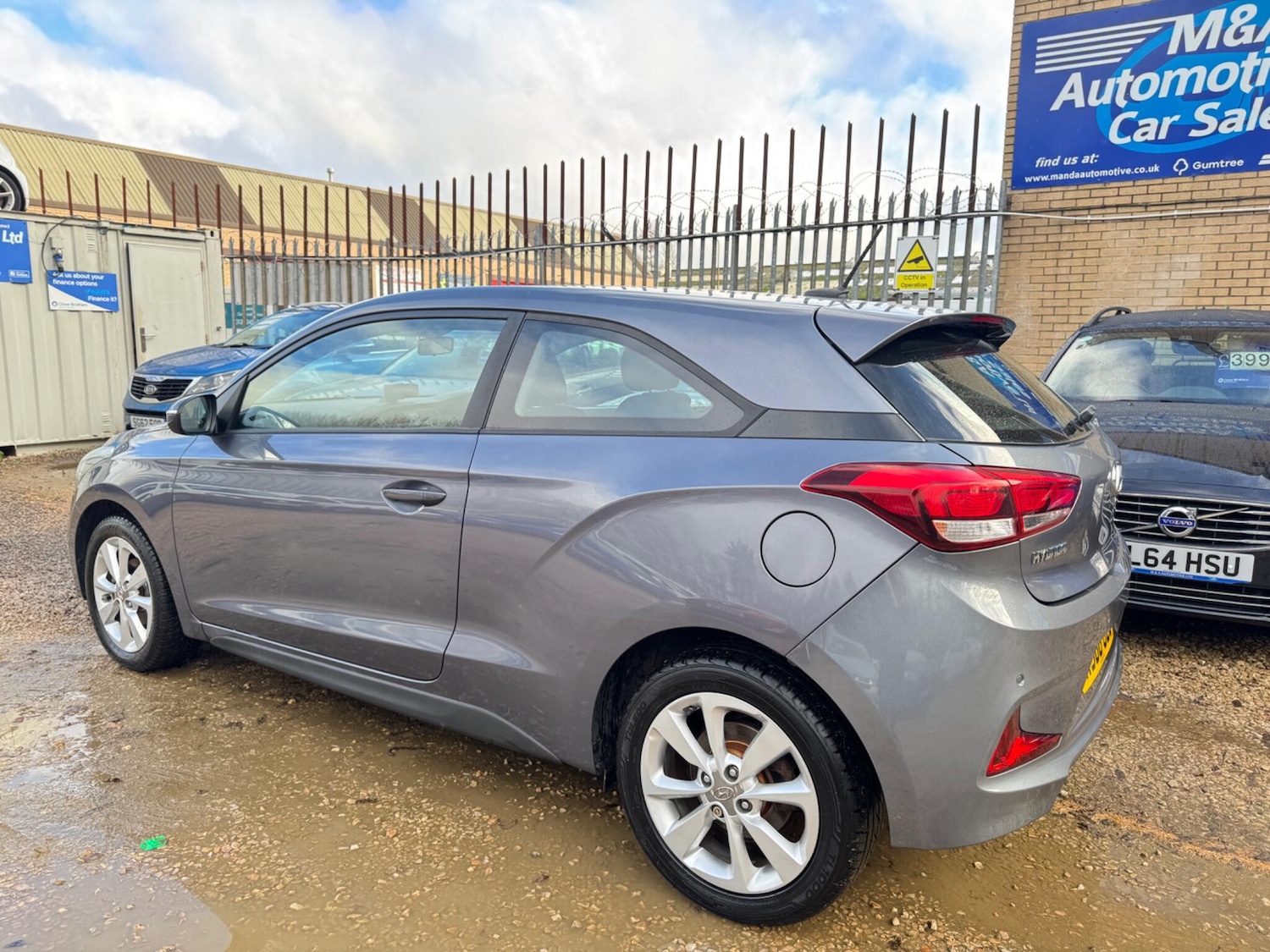 Used Hyundai i20 2016 for sale - 76645806: Photo 3
