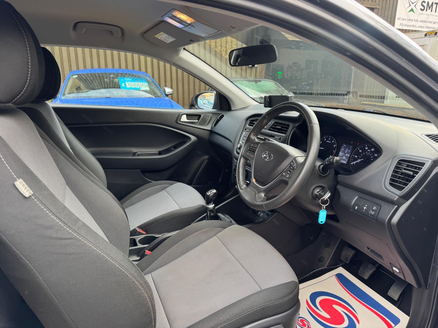 Used Hyundai i20 2016 for sale - 76645806: Photo 9