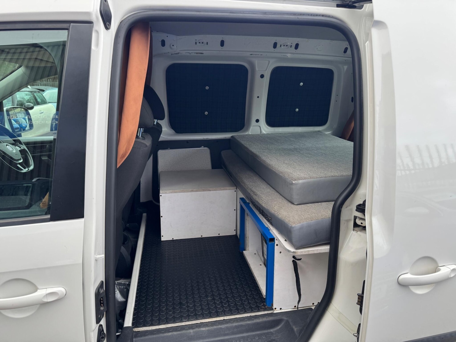 Used Volkswagen Caddy 2016 for sale - 76336327: Photo 1