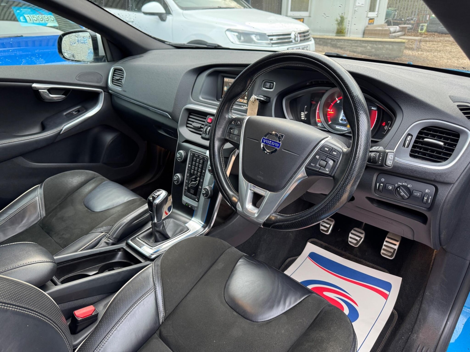 Used Volvo V40 2015 for sale - 77066558: Photo 10