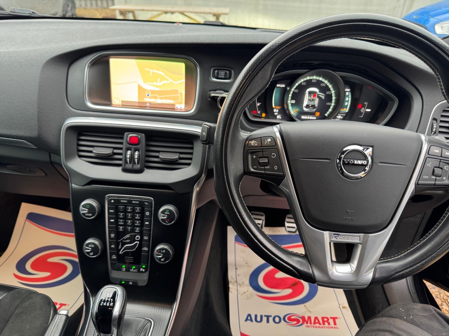 Used Volvo V40 for sale - 77468948: Photo 8