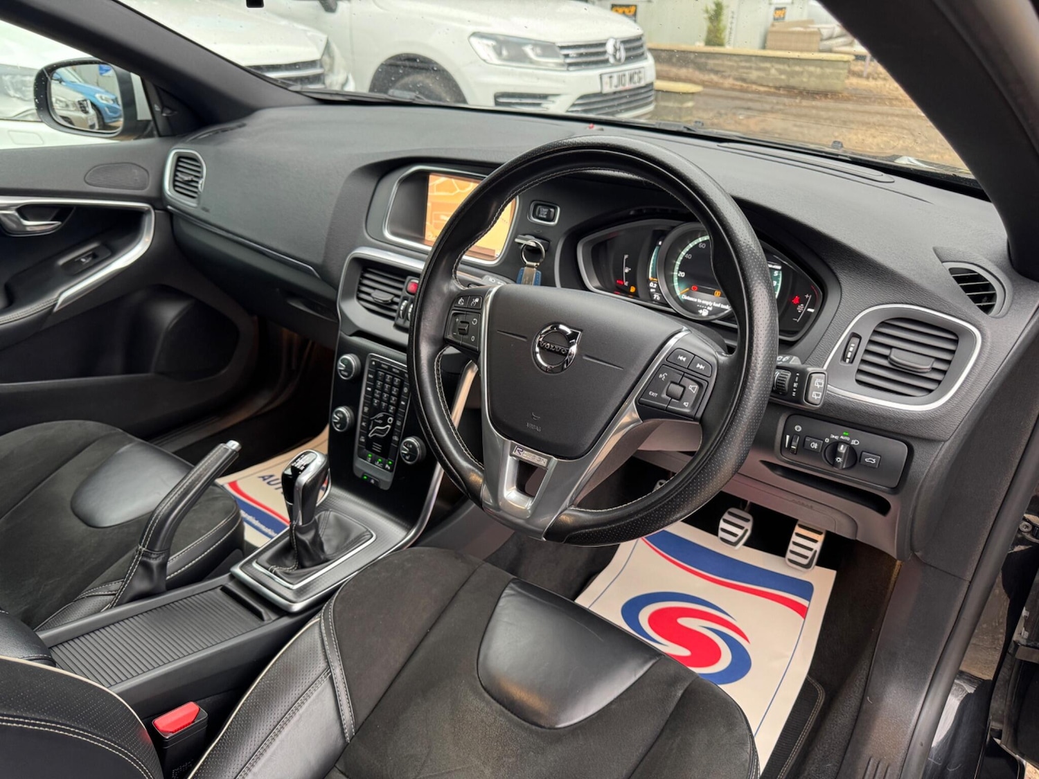 Used Volvo V40 for sale - 77468948: Photo 9