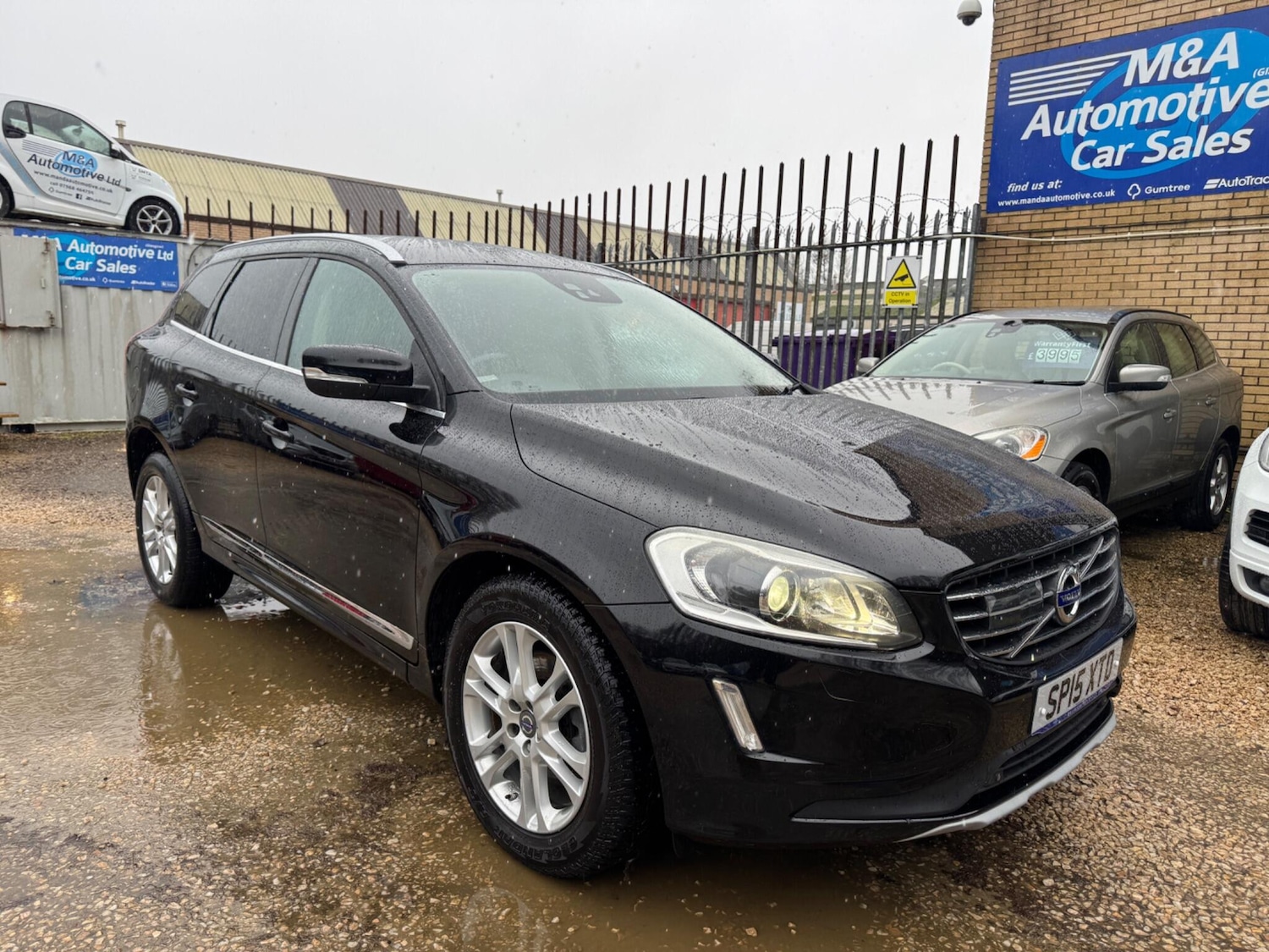 Used Volvo XC60 for sale - 77537276: Photo 2