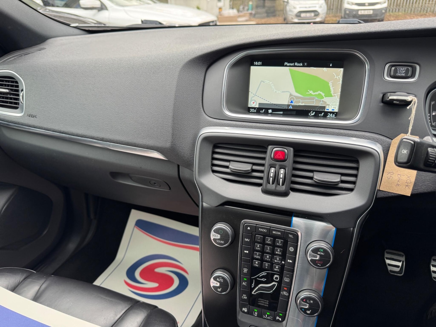 Used Volvo V40 2016 for sale - 78034285: Photo 10