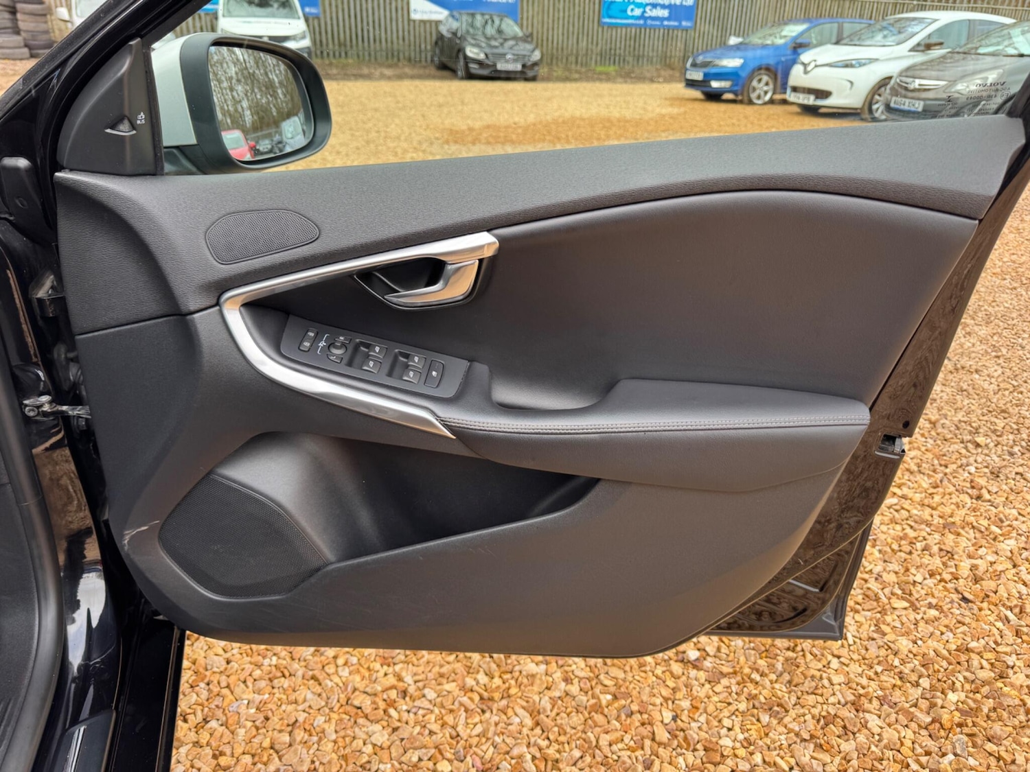 Used Volvo V40 2016 for sale - 78034285: Photo 15