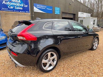 Used Volvo V40 2016 for sale - 78034285: Photo