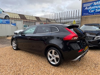 Used Volvo V40 2016 for sale - 78034285: Photo