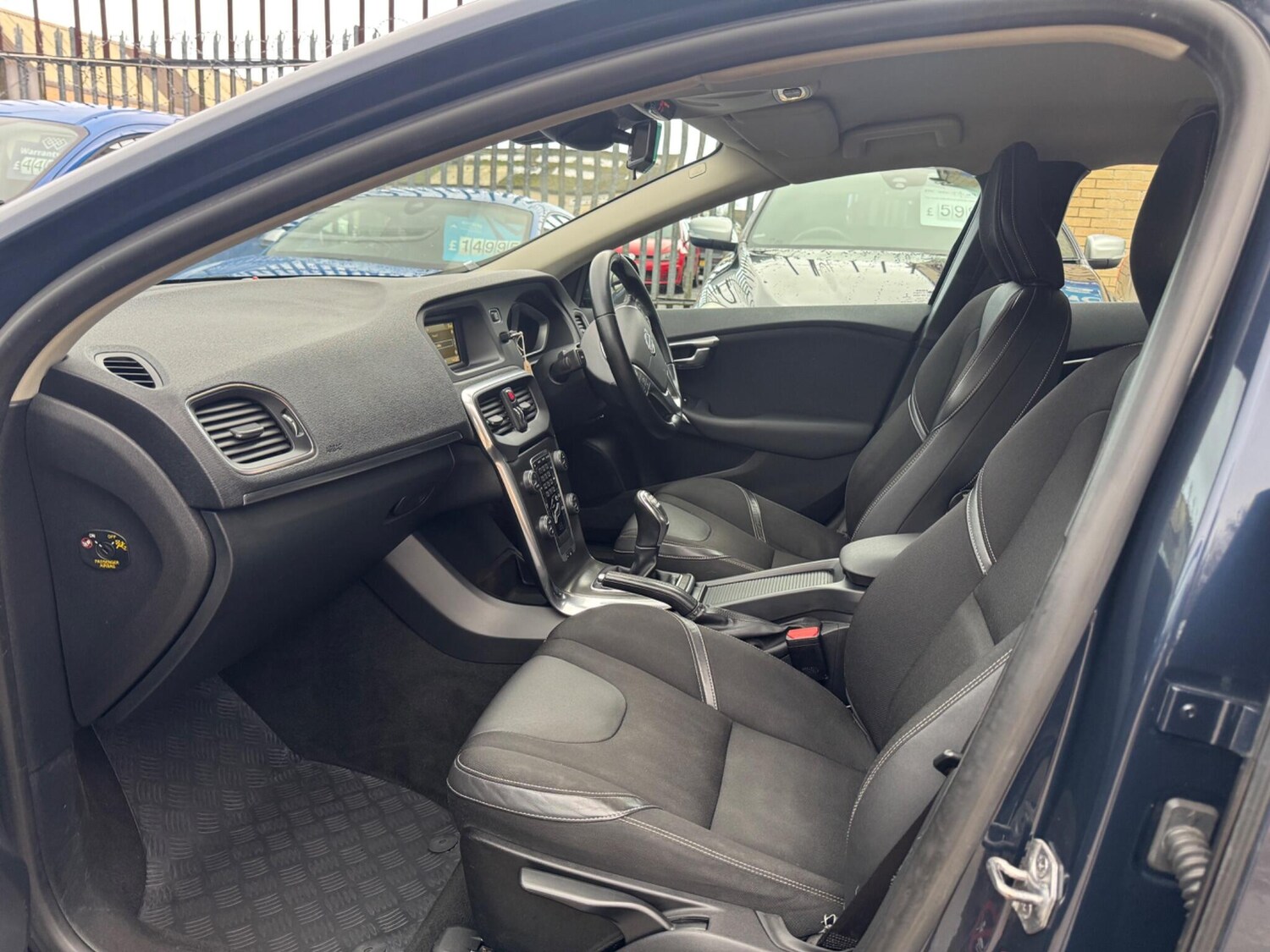 Used Volvo V40 for sale - 77657822: Photo 13