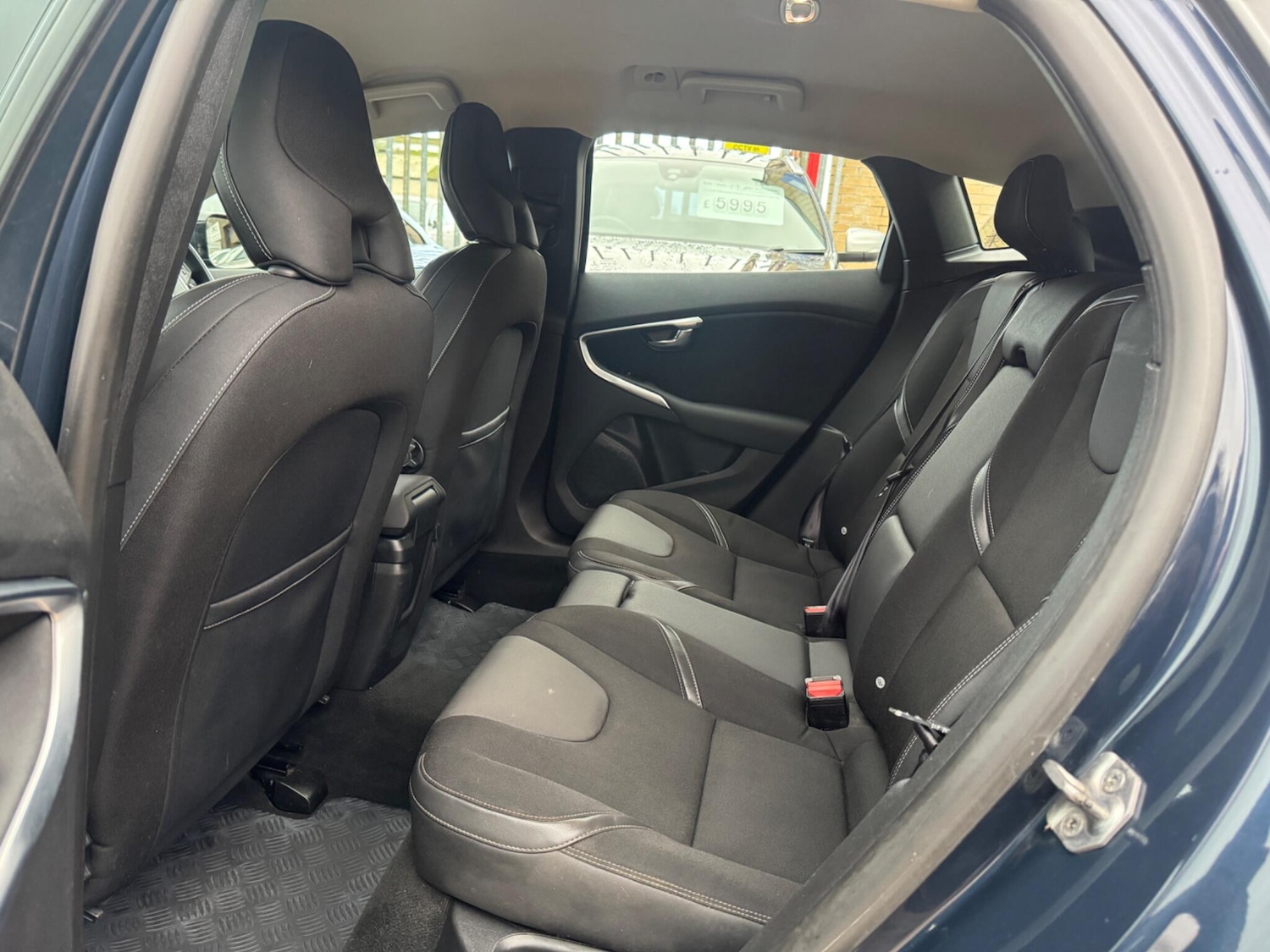 Used Volvo V40 for sale - 77657822: Photo 15