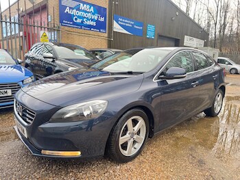 Used Volvo V40 2014 for sale - 77657822: Photo