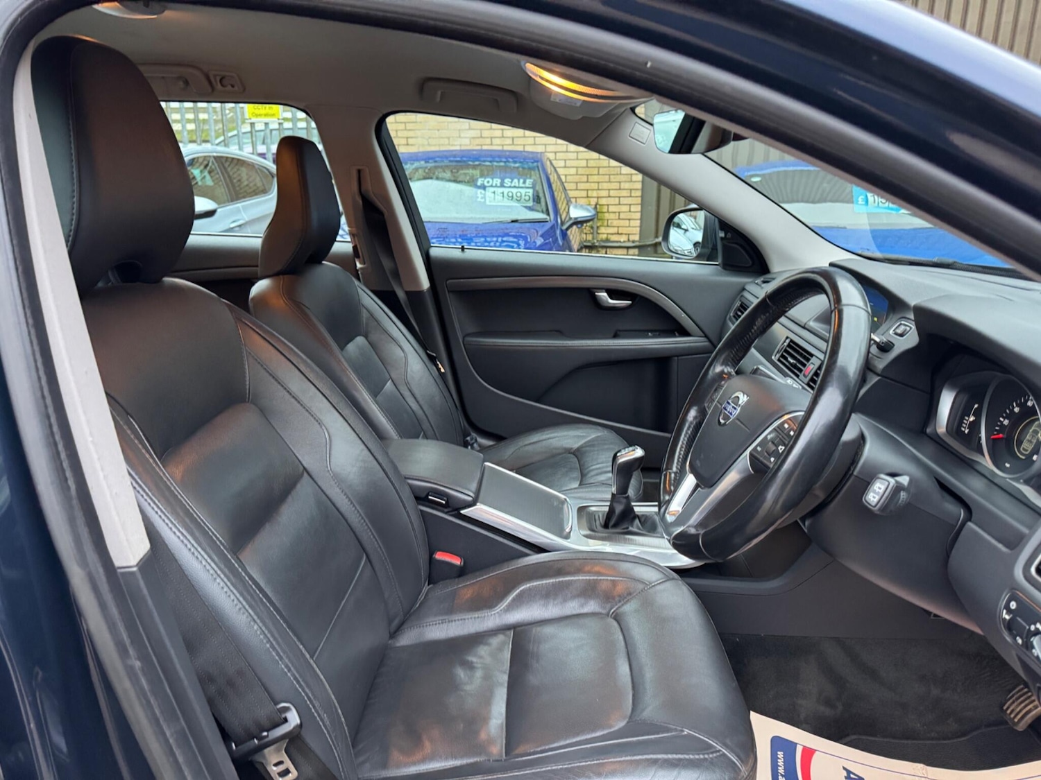 Used Volvo V70 2015 for sale - 77279481: Photo 11