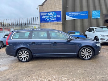 Used Volvo V70 2015 for sale - 77279481: Photo