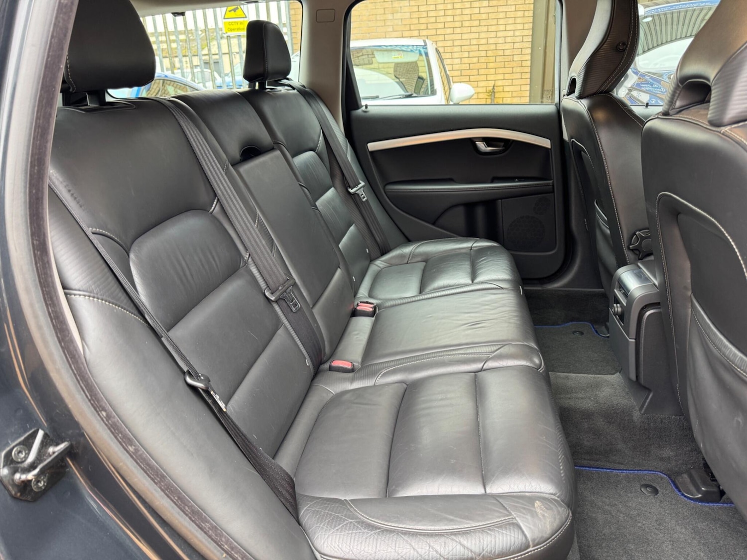 Used Volvo V70 2013 for sale - 78170505: Photo 16