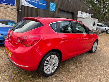 Used Vauxhall Astra 2014 for sale - 76189765: Photo