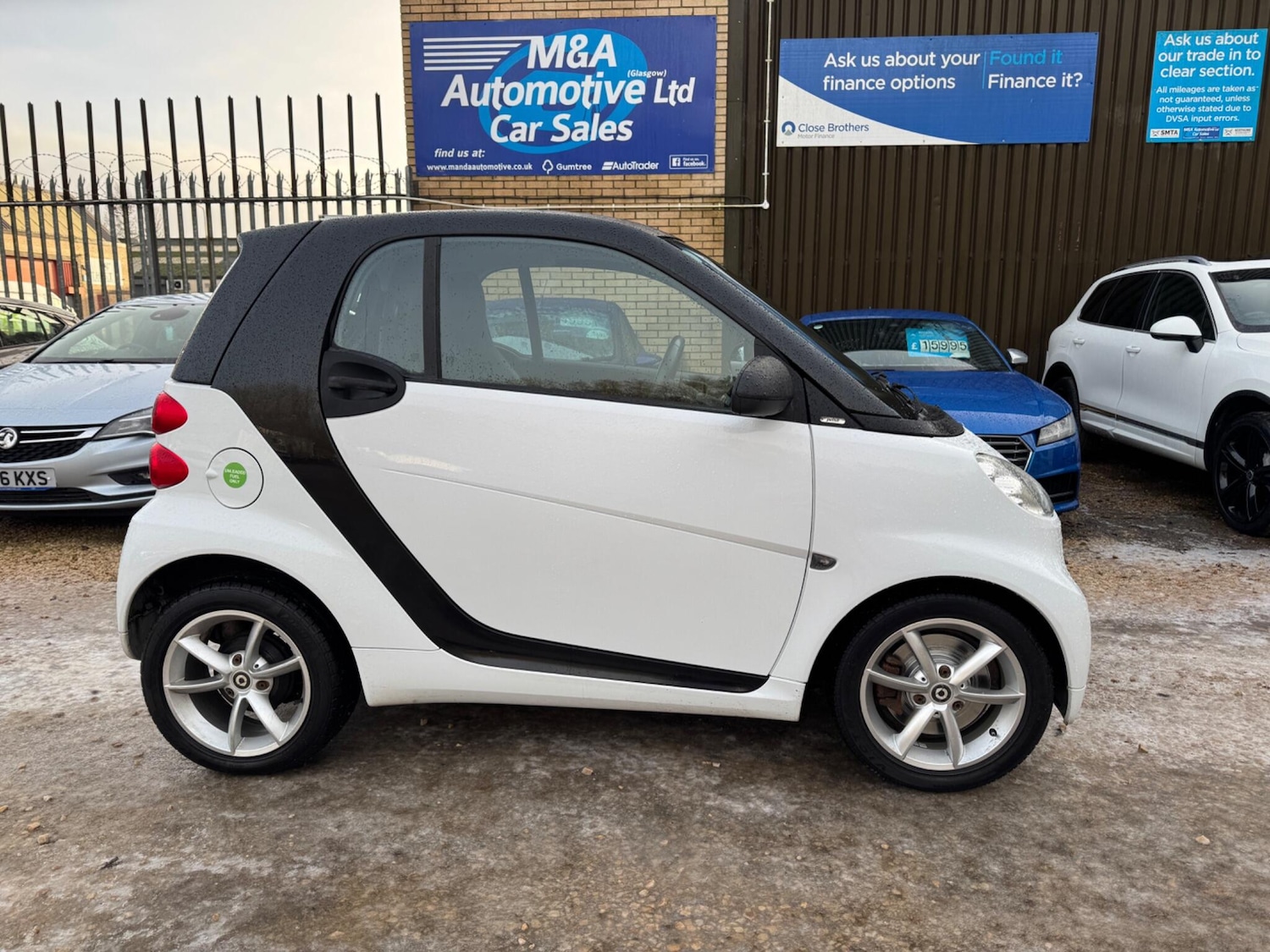 Used smart fortwo 2011 for sale - 77130819: Photo 3