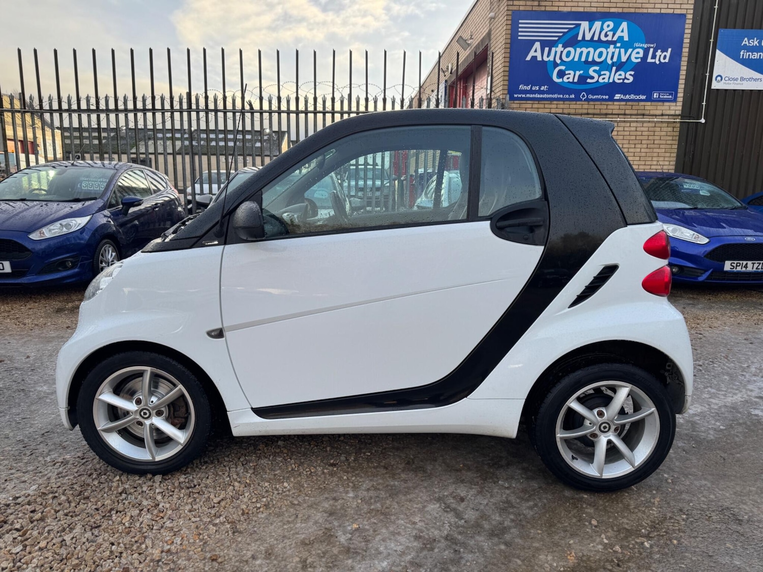 Used smart fortwo 2011 for sale - 77130819: Photo 4