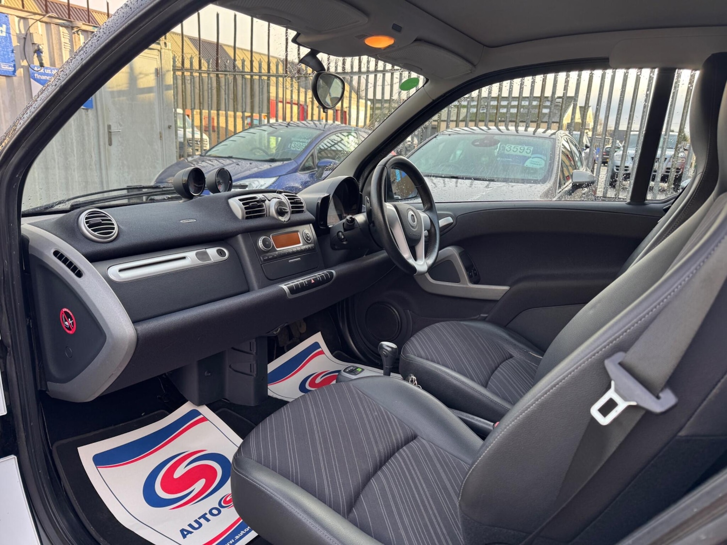 Used smart fortwo 2011 for sale - 77130819: Photo 9