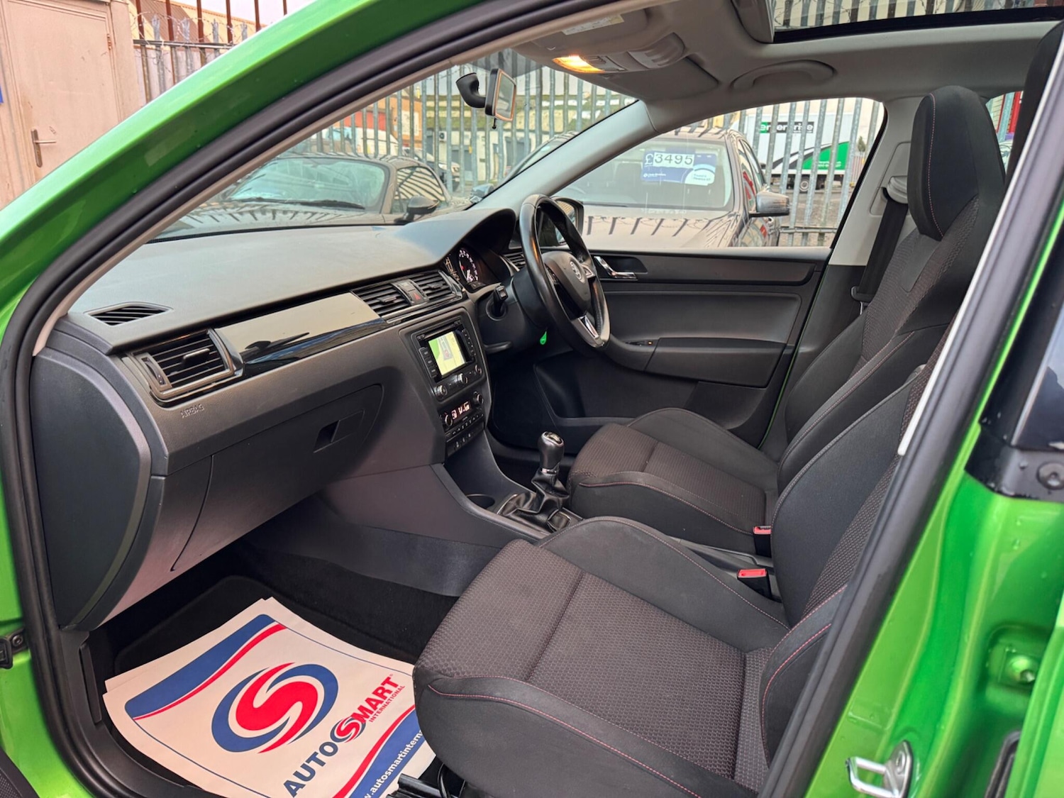 Used Skoda Rapid Spaceback 2015 for sale - 76887267: Photo 11