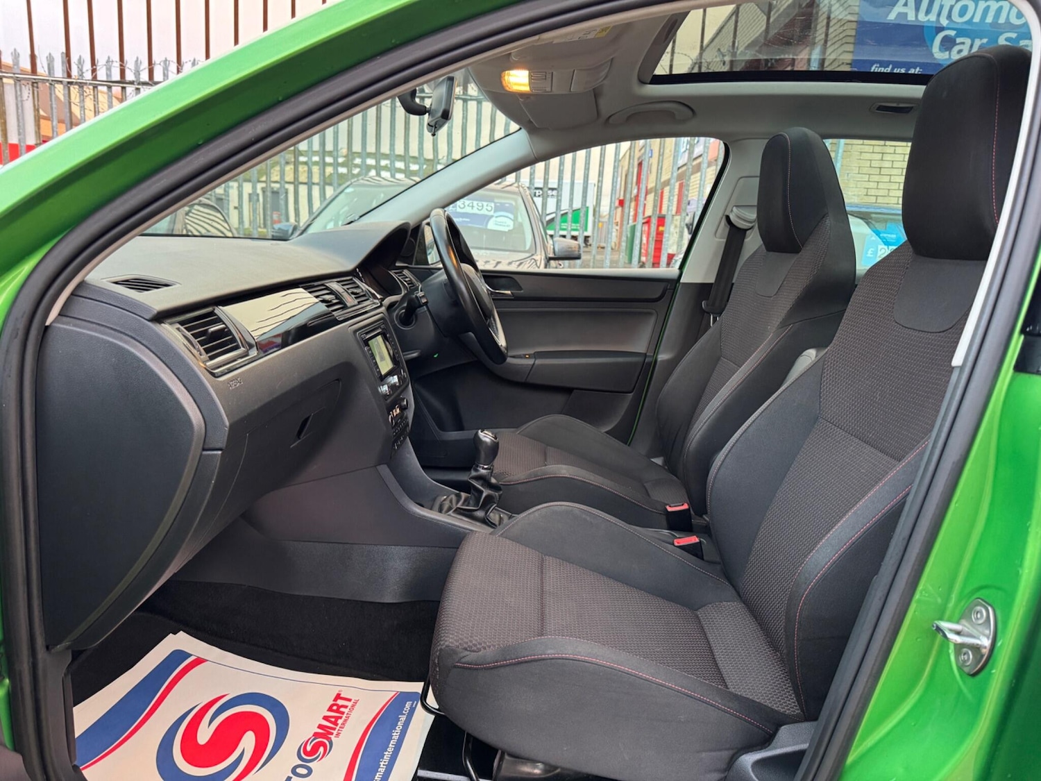 Used Skoda Rapid Spaceback 2015 for sale - 76887267: Photo 12