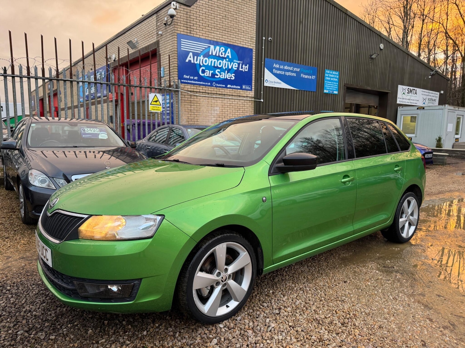 Used Skoda Rapid Spaceback 2015 for sale - 76887267: Photo 2