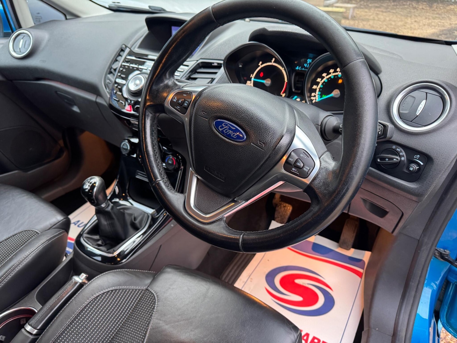 Used Ford Fiesta 2015 for sale - 76913394: Photo 10