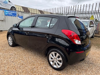 Used Hyundai i20 2013 for sale - 79145652: Photo