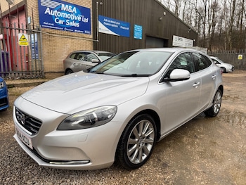 Used Volvo V40 2014 for sale - 78823116: Photo