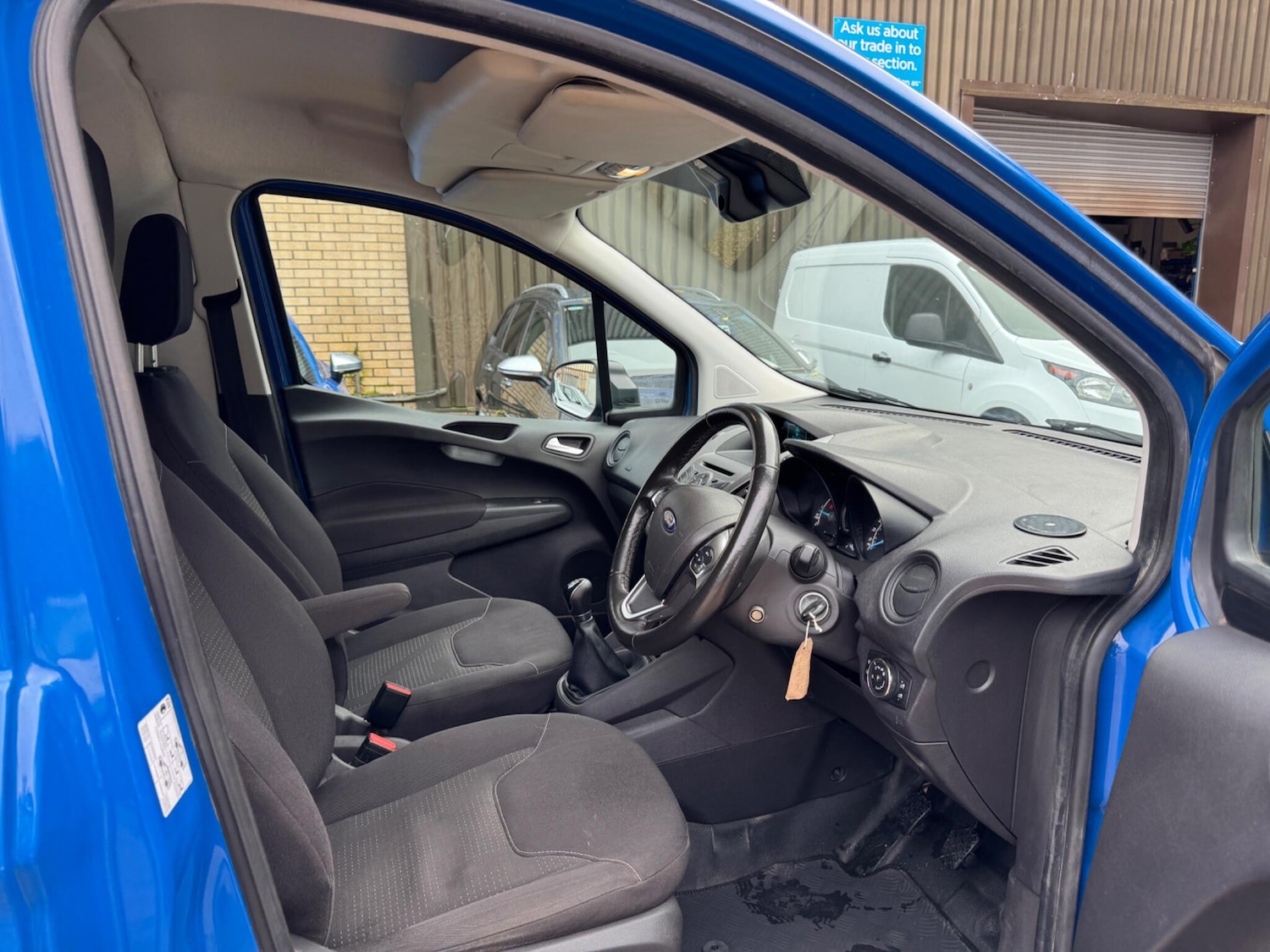 Used Ford Transit Courier 2018 for sale - 76200788: Photo 10