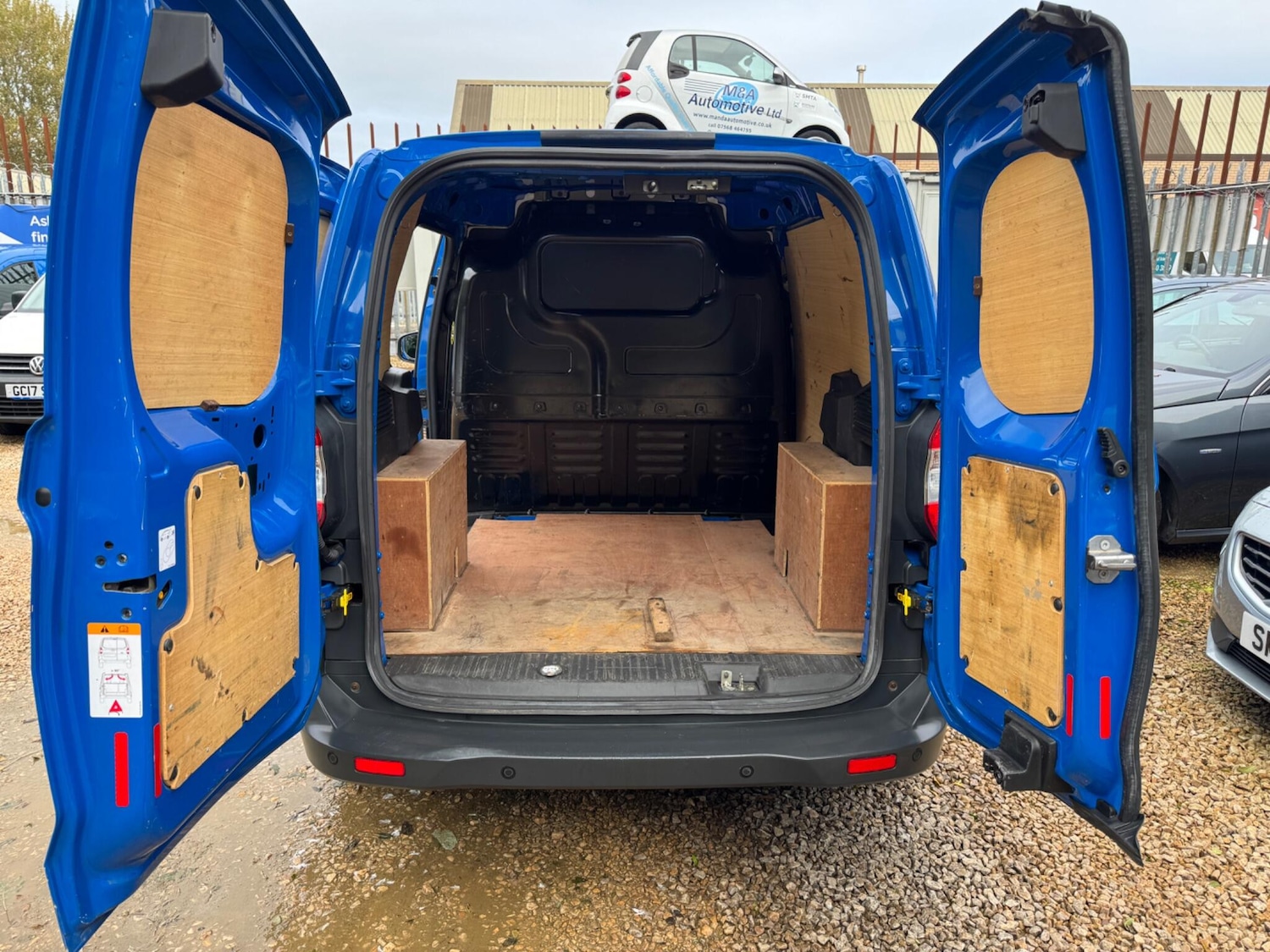 Used Ford Transit Courier 2018 for sale - 76200788: Photo 13